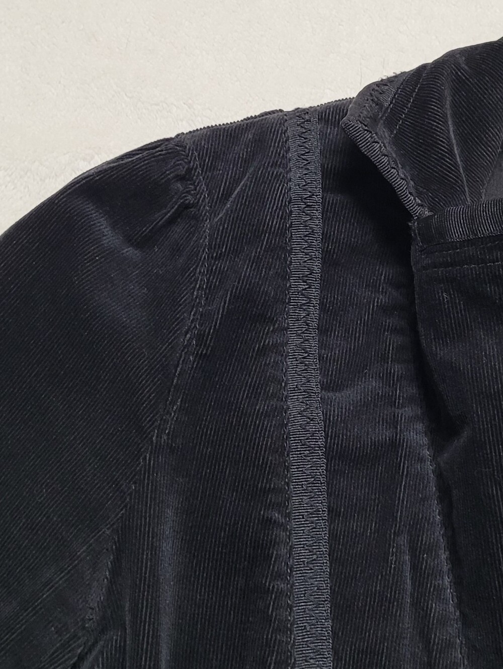 White House Black Market Vintage 90s Black Velvet Corset Style Cropped Jacket 6 - Picture 7 of 14